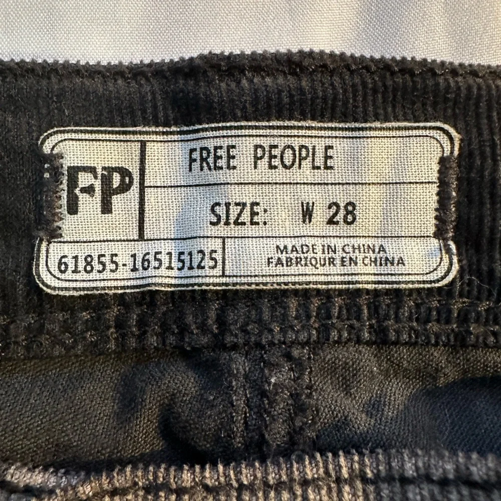 Free People Charcoal Ankle Jeans - Picture 5 of 6